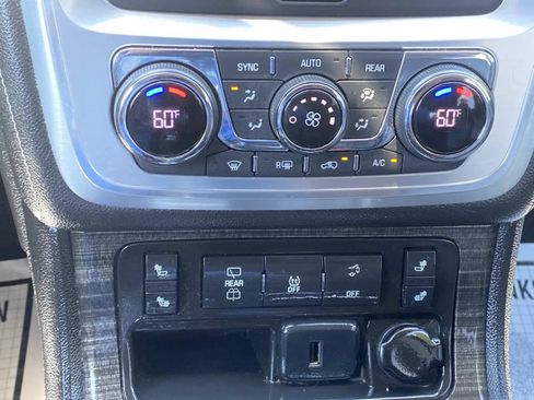 Used 2016 GMC Acadia SLT AWD/4WD image 27
