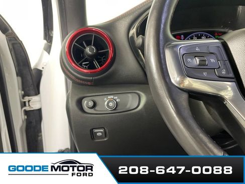 Used 2019 Chevrolet Blazer RS FWD image 13