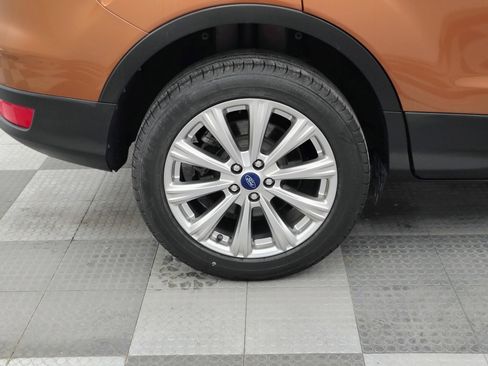 Used 2017 Ford Escape Titanium FWD image 13