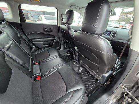 Used 2018 Jeep Compass Latitude w/ Popular Equipment Group image 16