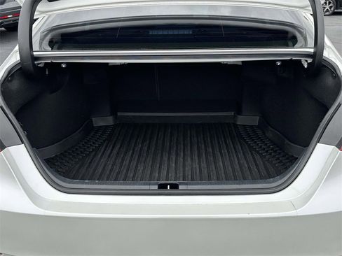 Used 2022 Toyota Camry XSE image 8