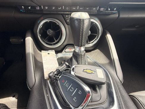 Used 2019 Chevrolet Camaro SS RWD image 27