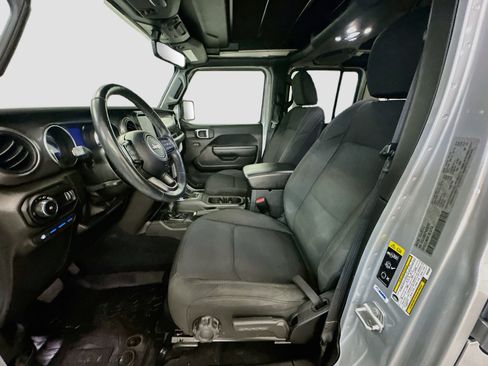 Used 2023 Jeep Wrangler Unlimited w/ Sun & Screen Package AWD/4WD image 13