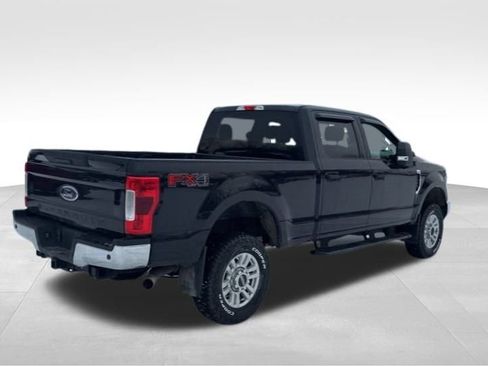 Used 2019 Ford F250 XLT w/ XLT Value Package image 8