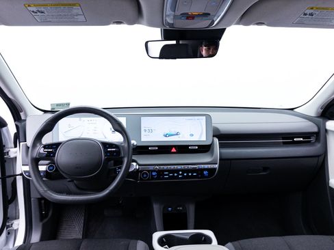 Used 2024 Hyundai Ioniq 5 SEL RWD image 21