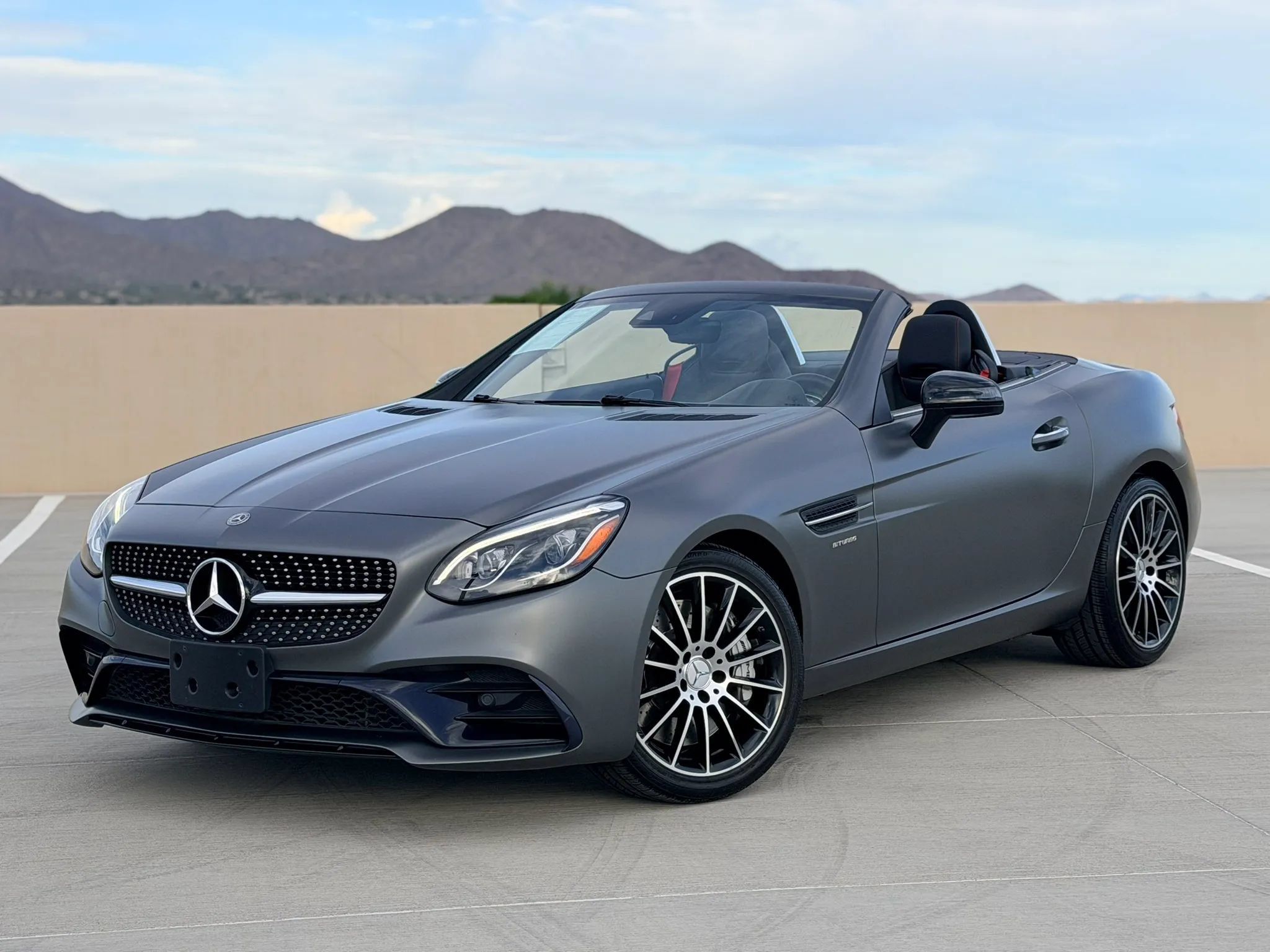 Used 2018 Mercedes-Benz SLC 43 AMG image 3