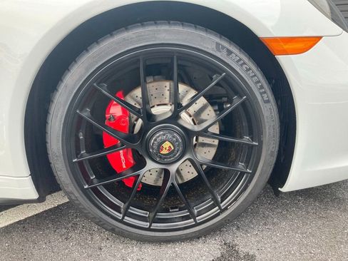 Certified 2019 Porsche 911 Targa 4 GTS image 16