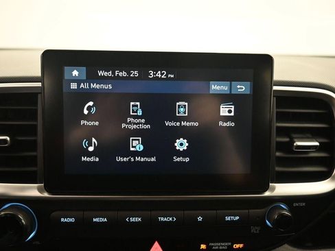 New 2025 Hyundai Venue SE FWD image 14