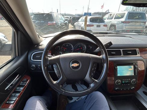 Used 2010 Chevrolet Avalanche LT w/ Regional Value Package image 25