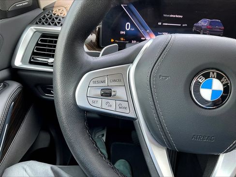 Used 2026 BMW X7 xDrive40i AWD/4WD image 13
