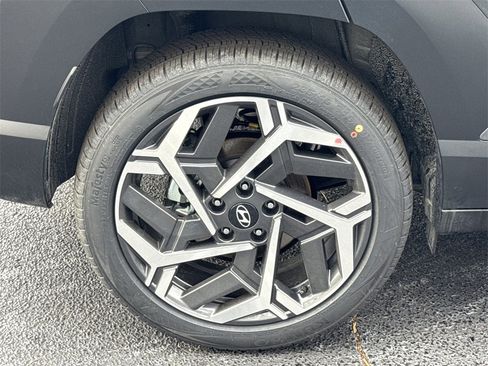 New 2026 Hyundai Kona SEL Premium image 17