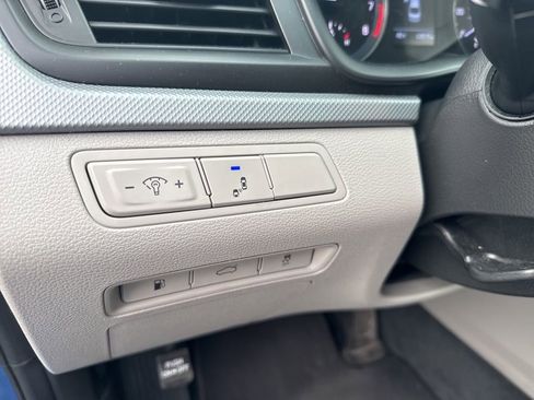 Used 2018 Hyundai Sonata SE w/ Cargo Package image 13