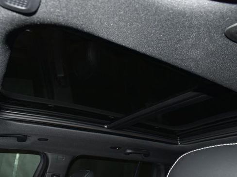 New 2025 Jeep Grand Cherokee Limited w/ Trailer Tow Package image 12