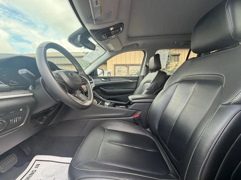Used 2022 Jeep Grand Cherokee Limited 4xe AWD/4WD image 16