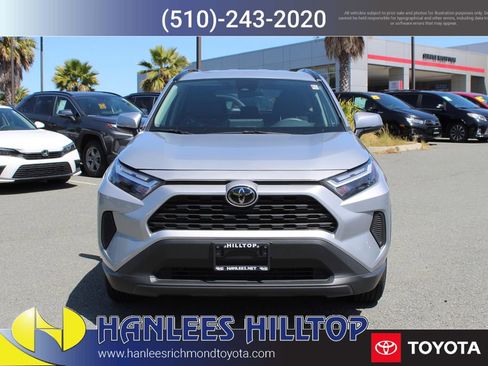 Used 2025 Toyota RAV4 XLE FWD image 4