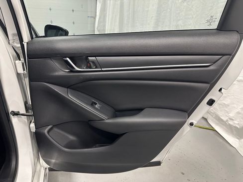 Used 2020 Honda Accord EX image 48