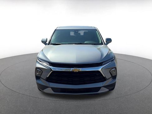 Used 2025 Chevrolet Blazer LT image 4