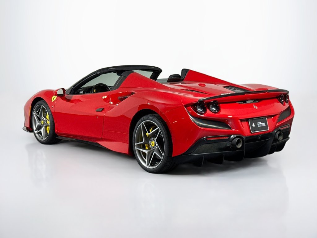 Certified 2022 Ferrari F8 Tributo RWD image 2