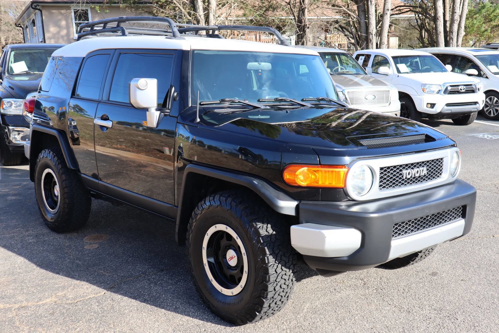 Used 2007 Toyota FJ Cruiser 4WD w/ Upgrade Pkg 1 image 3