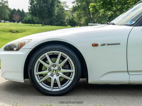 Used 2004 Honda S2000 image 4