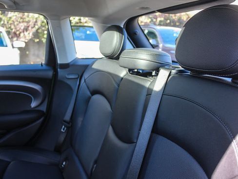 Used 2023 MINI Cooper S image 18