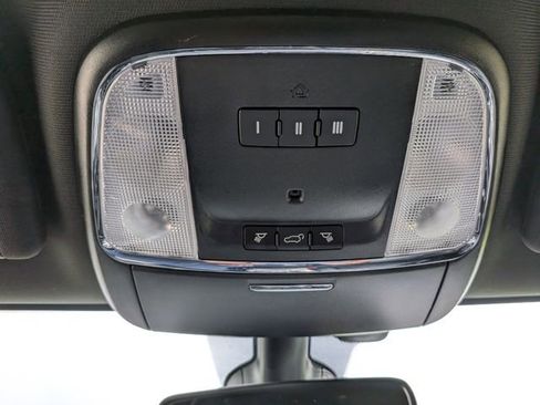 Used 2018 Jeep Grand Cherokee Limited w/ Trailer Tow Group IV AWD/4WD image 35