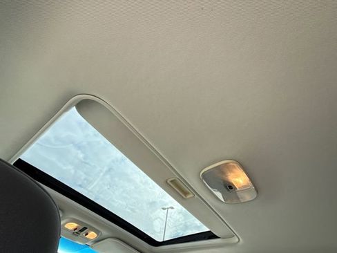 Used 2009 Ford Escape XLT image 17