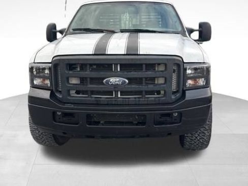 Used 2006 Ford F250 XL AWD/4WD image 3