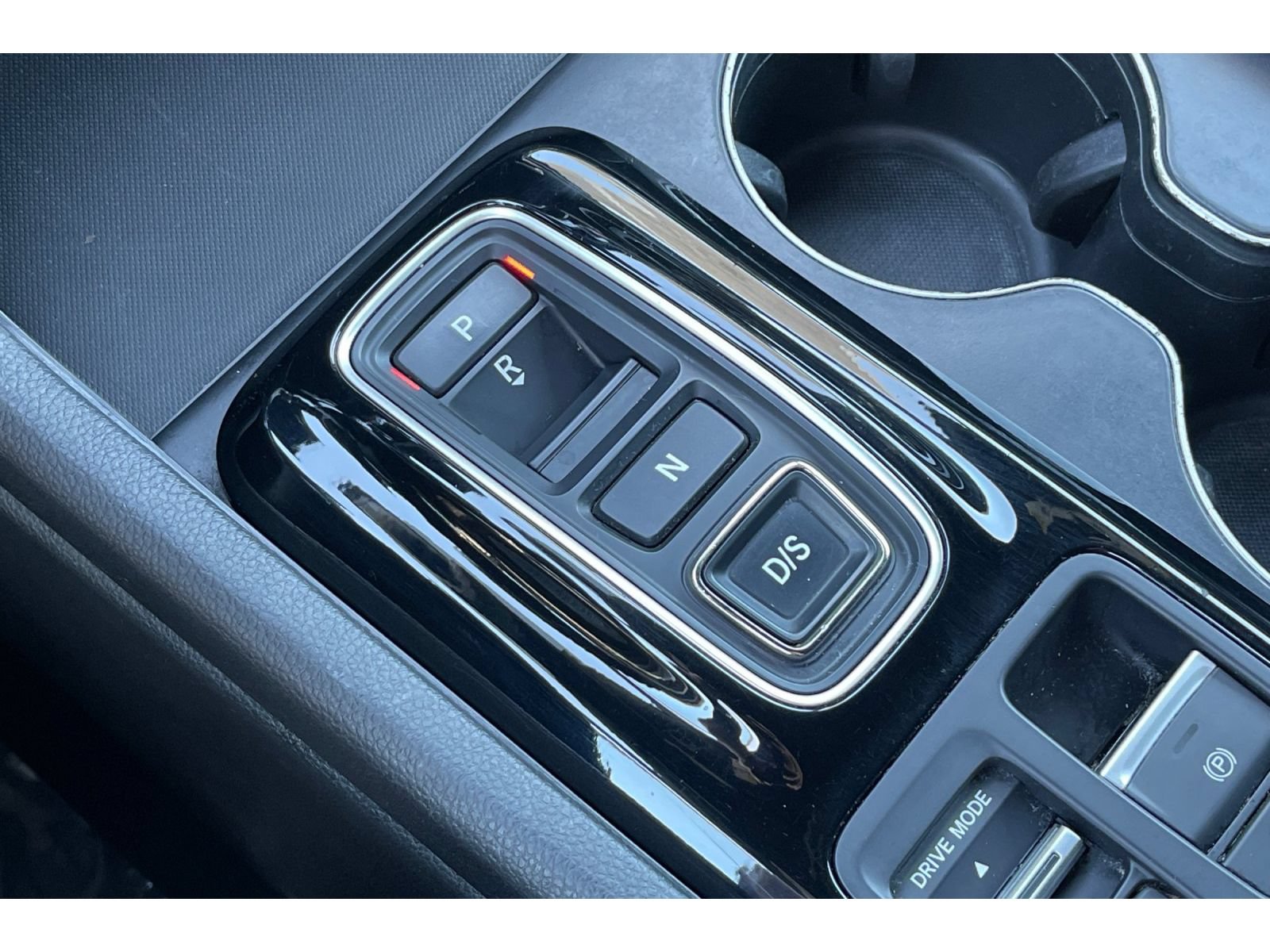 Certified 2024 Honda Pilot Sport image 32