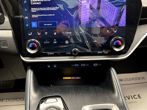 New 2026 Lexus RZ 450e AWD image 17