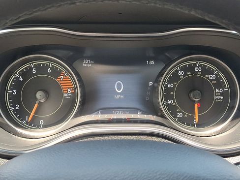 Used 2019 Jeep Cherokee Limited w/ Technology Group image 22