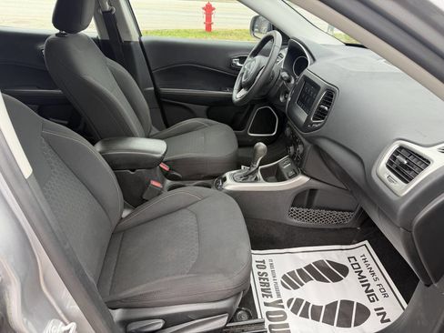 Used 2019 Jeep Compass Sport w/ Tech Group image 6