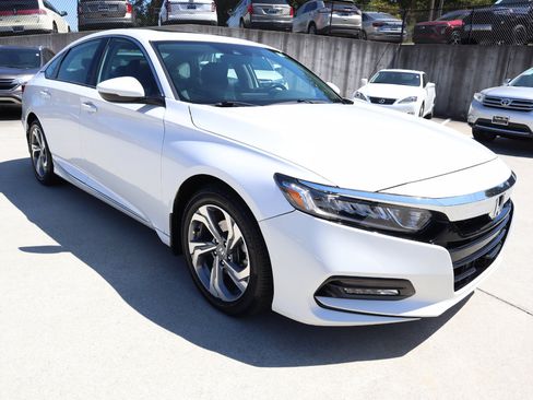 Used 2018 Honda Accord EX-L image 9