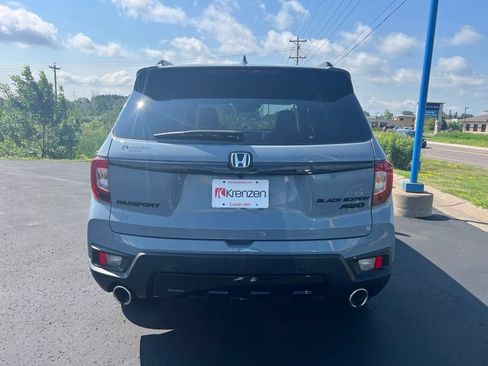 Used 2024 Honda Passport Black Edition image 6