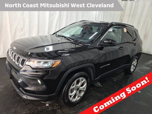 Used 2026 Jeep Compass Latitude AWD/4WD image 1