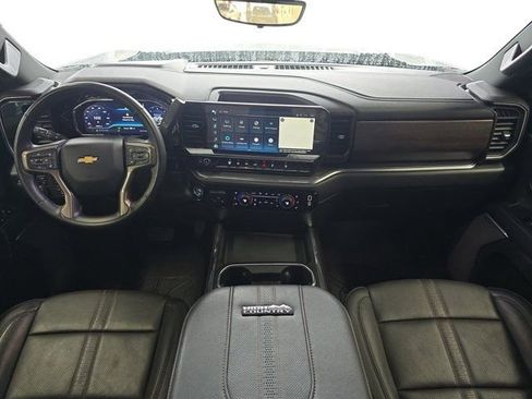 Used 2024 Chevrolet Silverado 2500 High Country w/ High Country Premium Package image 9