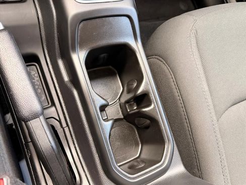 Used 2021 Jeep Wrangler Unlimited Sport image 36