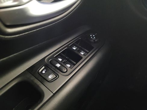 Used 2020 Jeep Renegade Altitude image 27