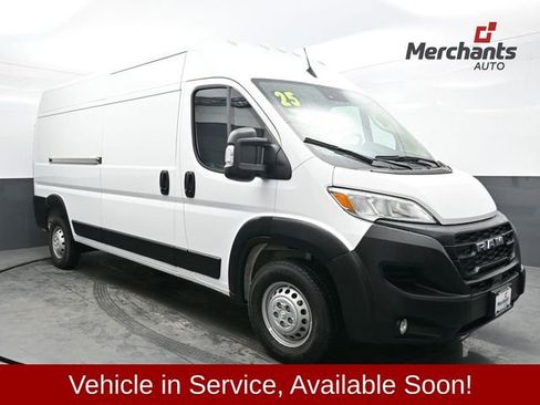 Used 2025 RAM ProMaster 2500 w/ Convenience Group image 1