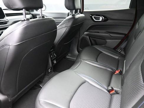 New 2026 Jeep Compass Latitude AWD/4WD image 15