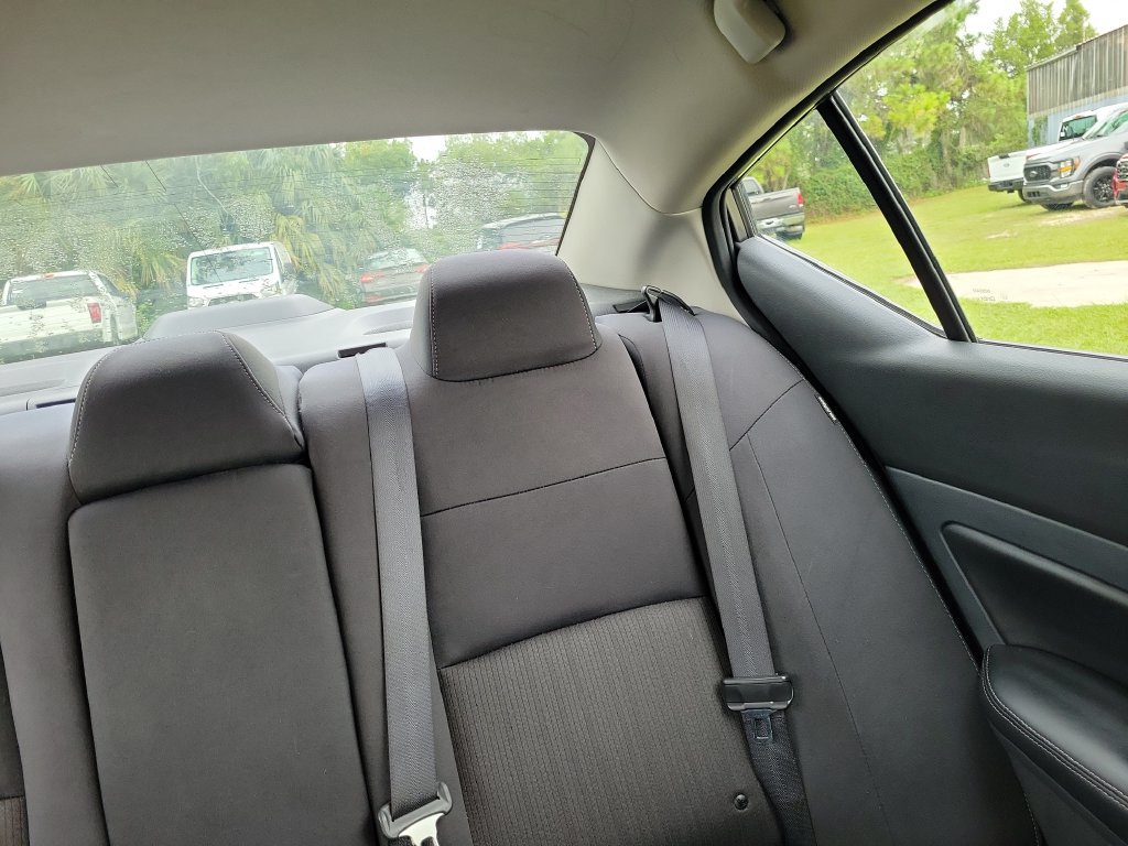 Used 2025 Nissan Altima 2.5 SV FWD image 15