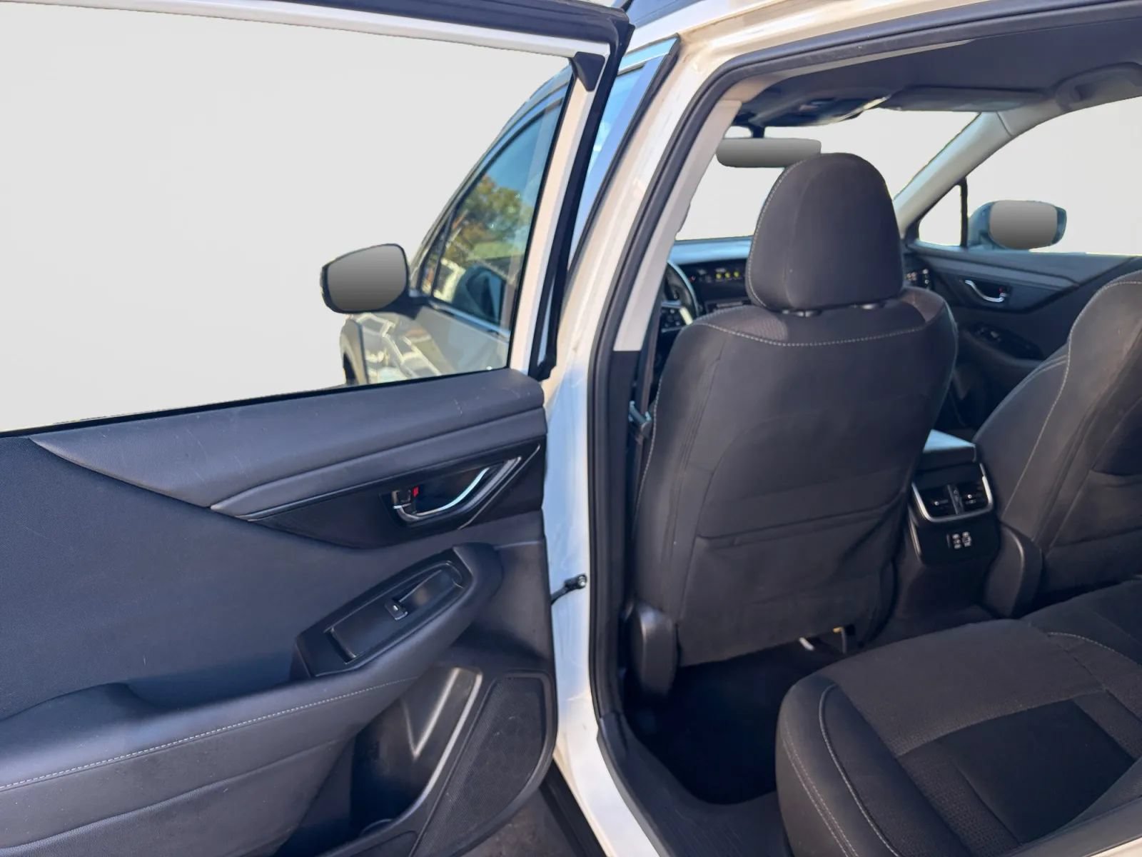 Used 2023 Subaru Outback Premium AWD/4WD image 14
