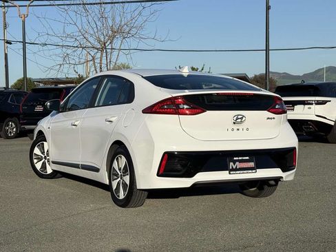 Used 2019 Hyundai Ioniq Plug-In Hybrid image 7