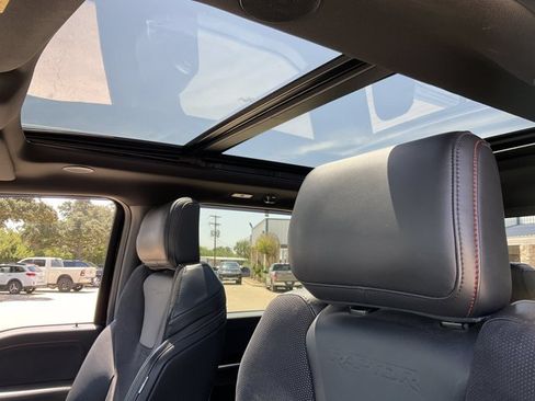 Used 2025 Ford F150 Raptor AWD/4WD image 10