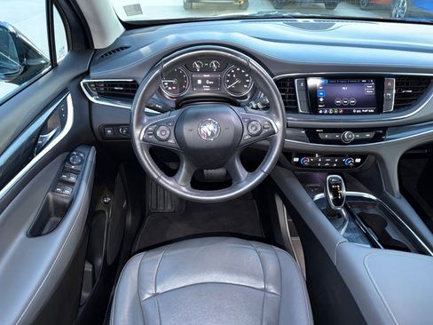 Used 2020 Buick Enclave Essence w/ Sound and Sites Package image 15