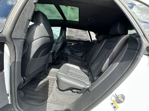 Used 2023 Audi SQ8 Prestige image 16