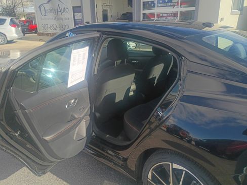 Used 2024 Nissan Sentra SR FWD image 10