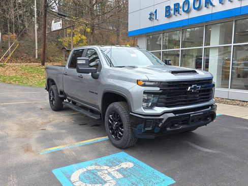 New 2025 Chevrolet Silverado 2500 Custom w/ Custom Value Package image 3