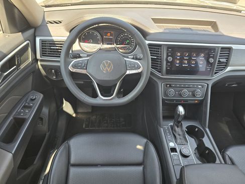 Used 2021 Volkswagen Atlas SE image 14