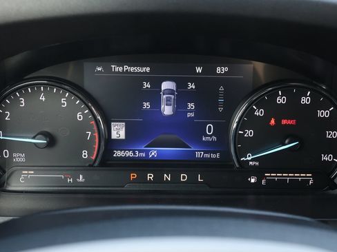 Used 2023 Ford Explorer Limited AWD/4WD image 18